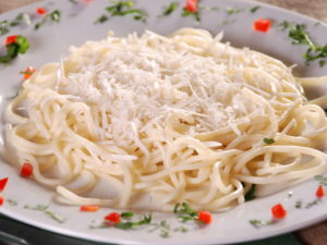 Спагеті з сиром Пармезан